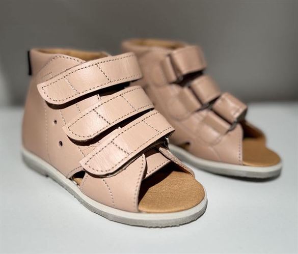 Aurelka Sandal i Nude – Komfortabel Sommer Sko på Udsalg