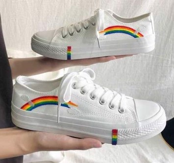 Smarte hvide sneakers til kun 299 DKK – Must-have til garderoben!