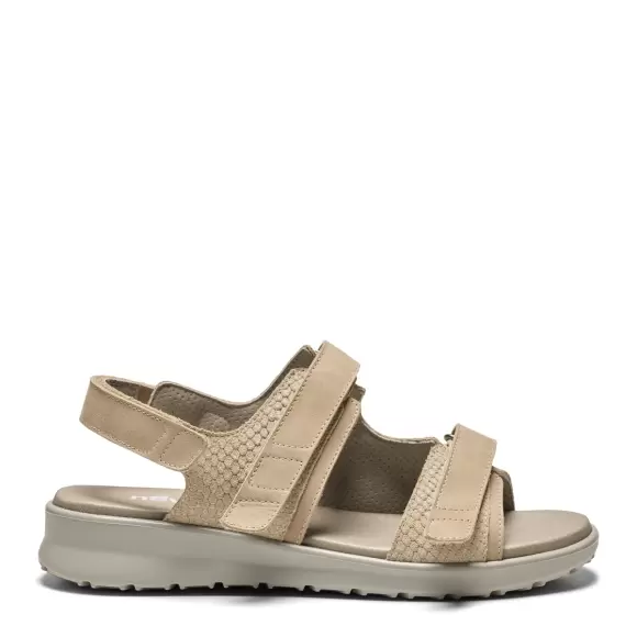 New Feet 241 1935 - SAND 1935 Female 36
